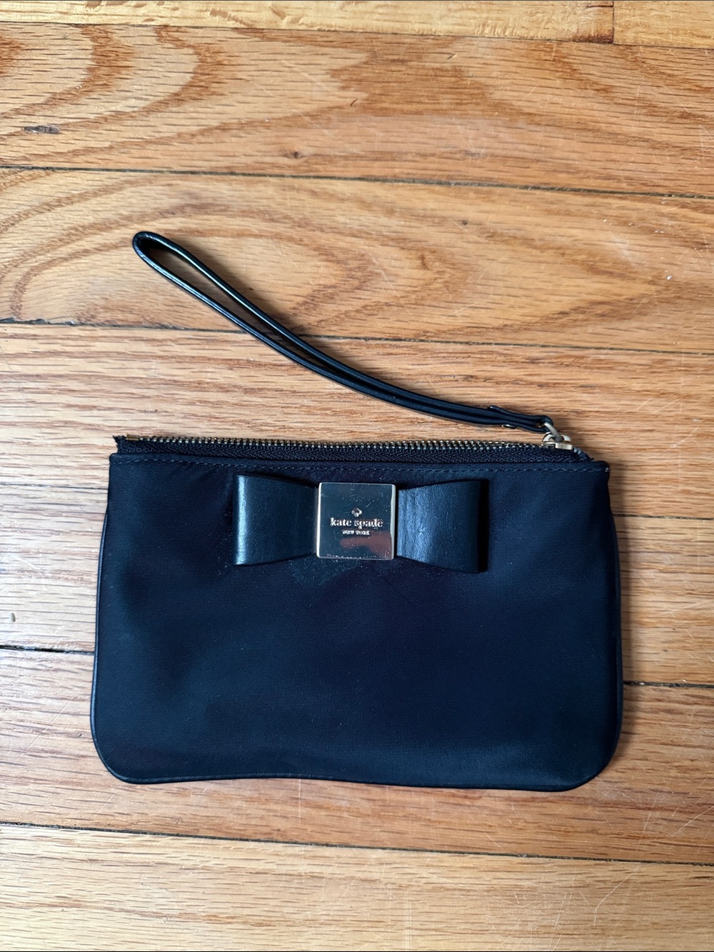 Black wristlet | kate spade Bow Clutch with Gold Plaque 7x4 AUTHENTIC & sold out